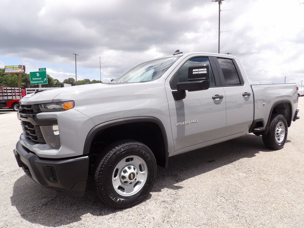 Used 2024 Chevrolet Silverado 2500 W/T RWD image 3