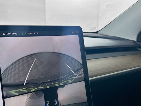 Used 2023 Tesla Model Y Long Range image 22