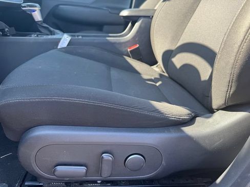 Used 2024 Hyundai Kona SEL FWD image 22