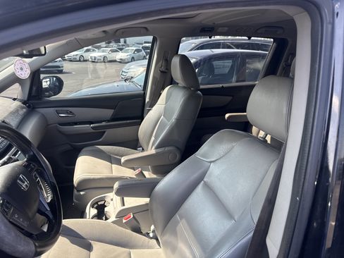 Used 2014 Honda Odyssey Touring image 7