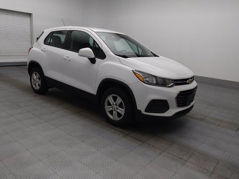 Used 2017 Chevrolet Trax LS AWD/4WD image 11