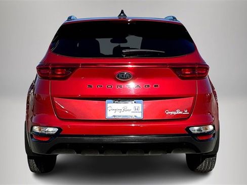 Used 2022 Kia Sportage Nightfall Edition image 5