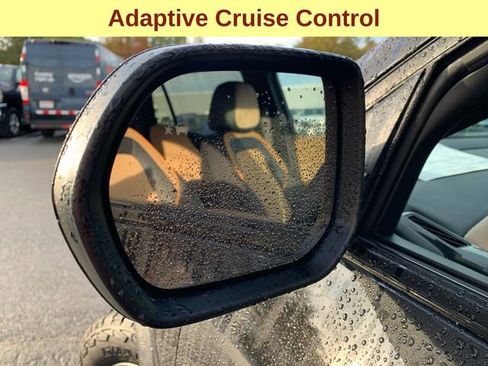 Used 2025 Chevrolet Equinox ACTIV w/ Safety and Technology Package image 8