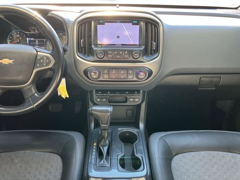 Used 2017 Chevrolet Colorado Z71 image 17