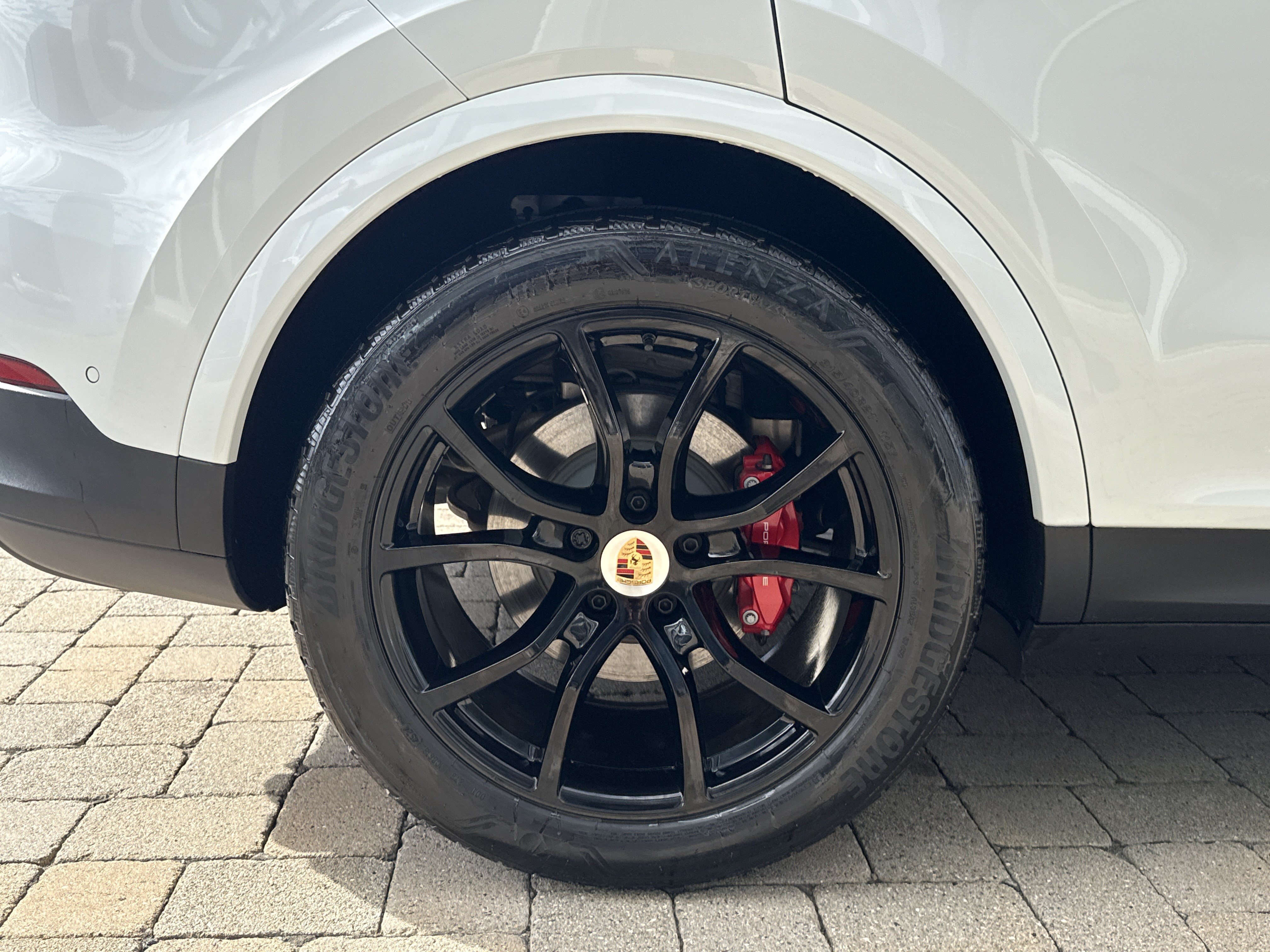 Used 2025 Porsche Cayenne S AWD/4WD image 31