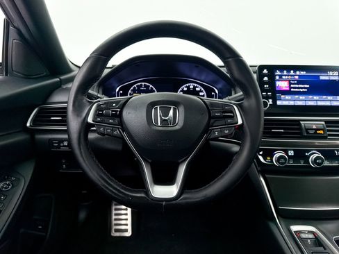 Used 2020 Honda Accord Sport image 4