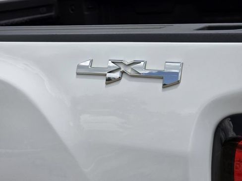 Used 2024 GMC Sierra 2500 Pro AWD/4WD image 8