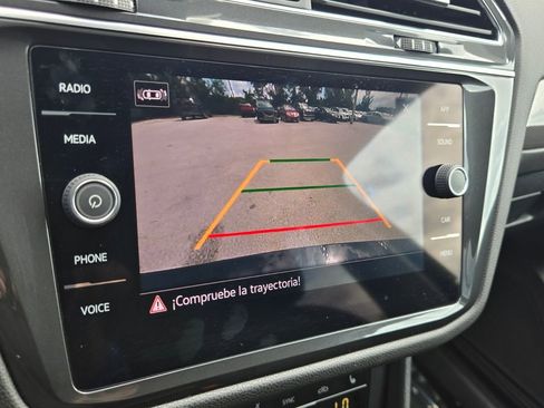 Certified 2023 Volkswagen Tiguan SE image 21