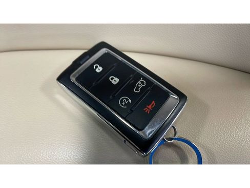 Used 2022 Jeep Grand Cherokee Limited image 18