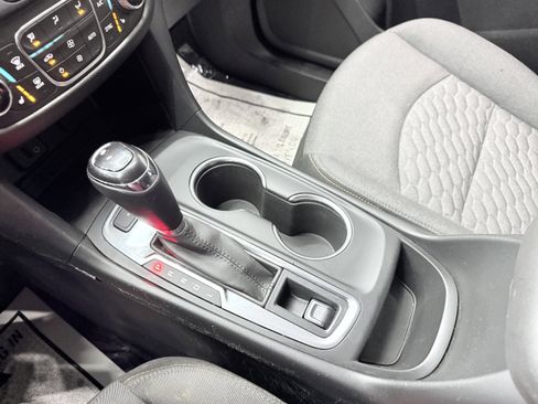 Used 2018 Chevrolet Equinox LT w/ LT True North Edition image 22