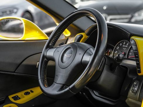 Used 2006 Chevrolet Corvette Coupe image 9