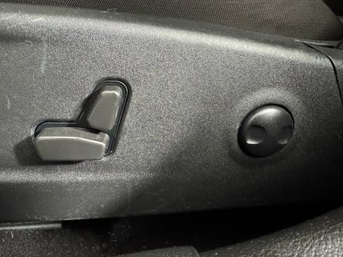 Used 2022 Dodge Charger Scat Pack w/ Navigation & Travel Group image 38