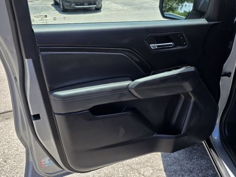 Used 2023 Chevrolet Colorado LT w/ LT Convenience Package RWD image 13