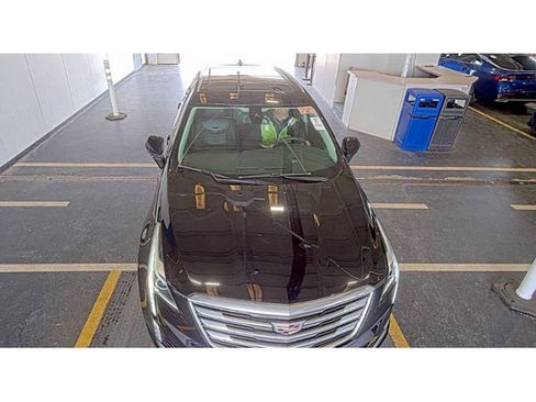 Used 2017 Cadillac XT5 Luxury w/ Driver Awareness Package image 2