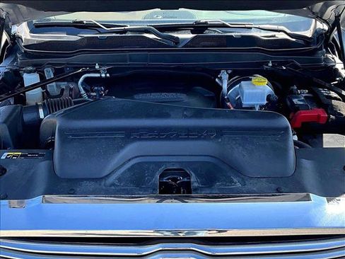 Used 2022 RAM 3500 Laramie AWD/4WD image 11