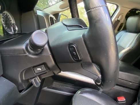 Used 2017 RAM 1500 Sport w/ Black Ram 1500 Sport Group image 21