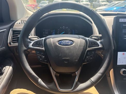 Used 2022 Ford Edge SEL w/ Convenience Package image 13
