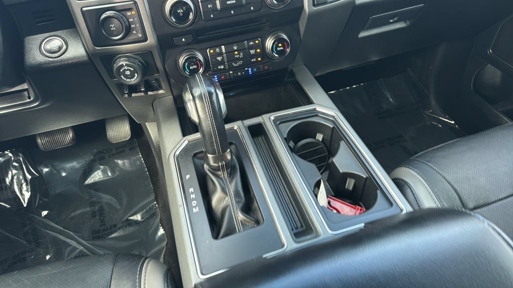 Used 2017 Ford F150 Raptor w/ Equipment Group 802A Luxury AWD/4WD image 22