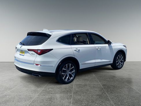 Used 2023 Acura MDX w/ Technology Package FWD image 5