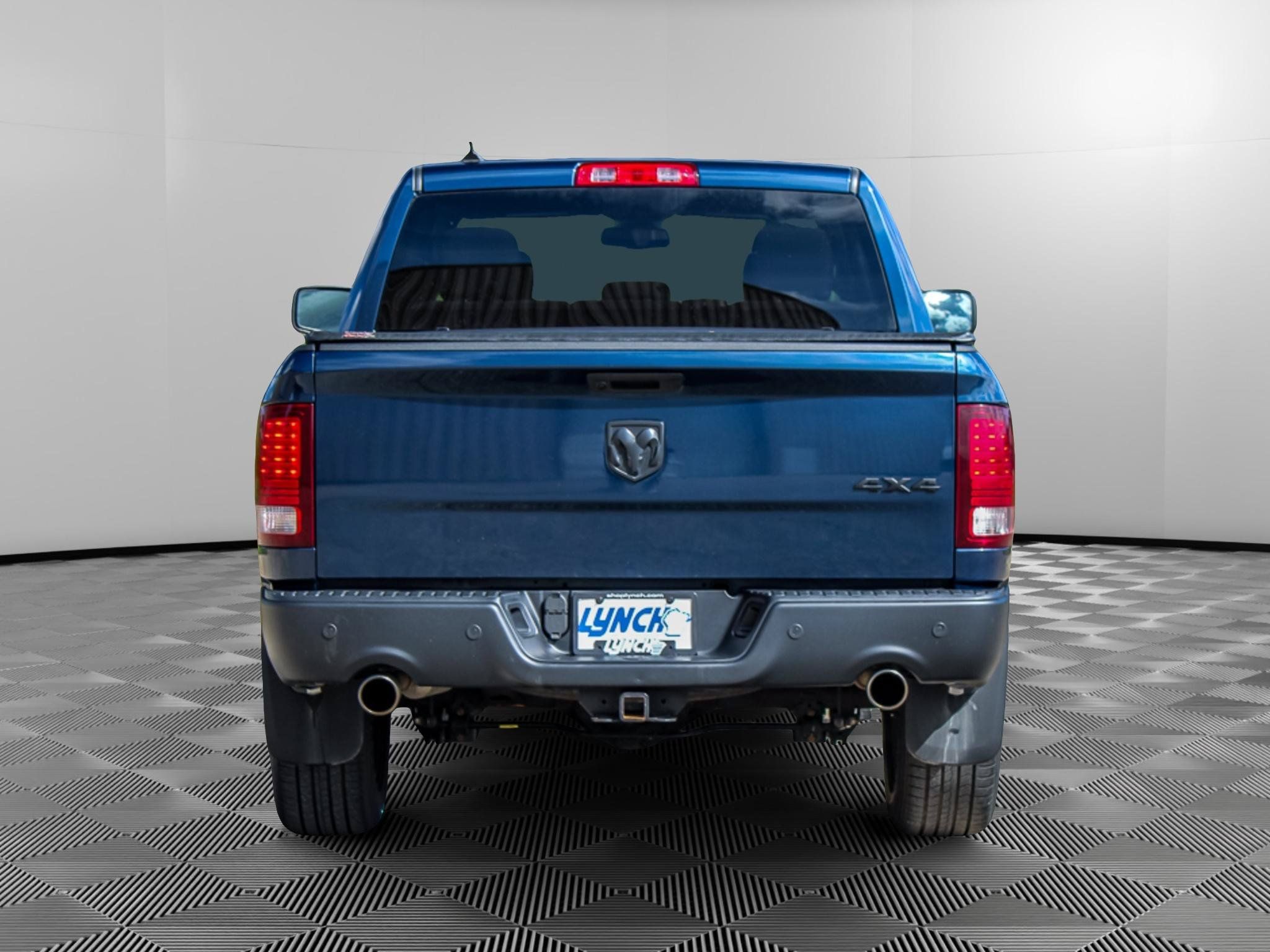 Used 2021 RAM 1500 Warlock AWD/4WD image 3