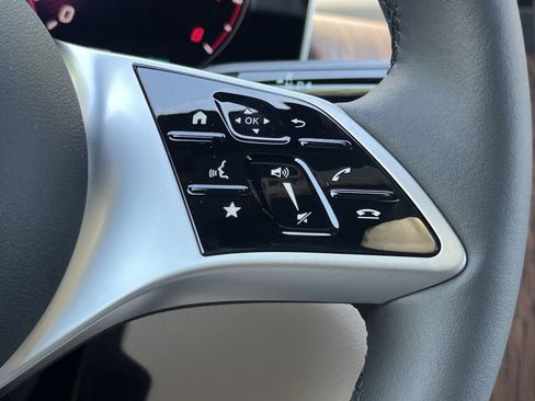New 2026 Mercedes-Benz GLC 300 4MATIC image 37