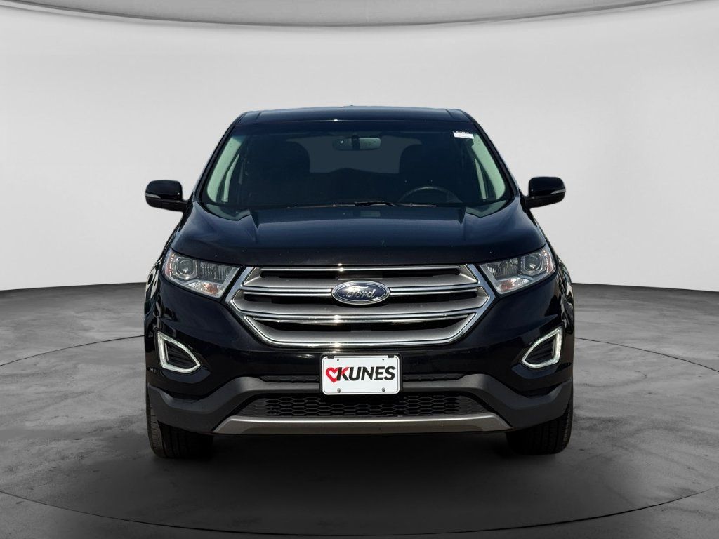 Used 2018 Ford Edge SEL FWD image 2