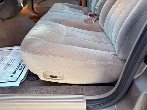 Used 2003 Mercury Grand Marquis GS image 30