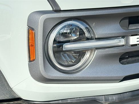 Used 2021 Ford Bronco Big Bend w/ Sasquatch Package image 4