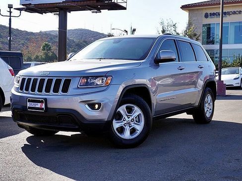 Used 2016 Jeep Grand Cherokee Laredo w/ Quick Order Package 23E image 2