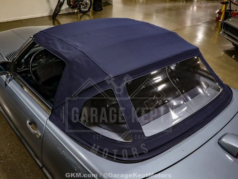 Used 1986 Mercedes-Benz 560 SL image 32