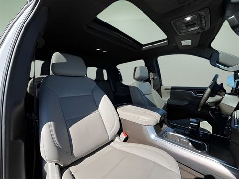 Certified 2024 Chevrolet Silverado 1500 LTZ w/ LTZ Premium Package image 39