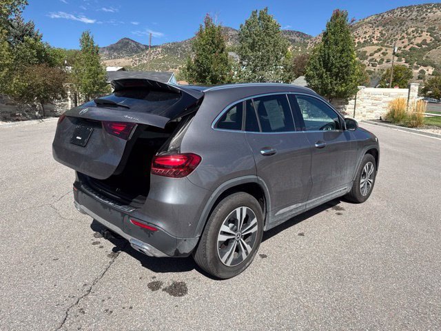 Used 2025 Mercedes-Benz GLA 250 4MATIC image 10
