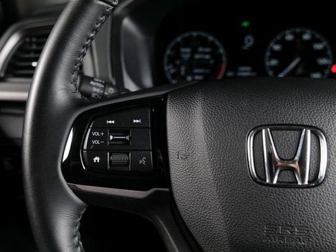 Used 2025 Honda Odyssey EX-L image 23