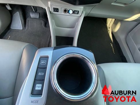 Used 2015 Toyota Prius V Five w/ Advanced Technology Package FWD image 41