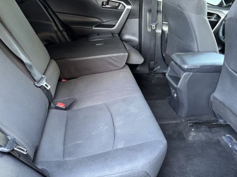 Used 2020 Toyota RAV4 LE AWD/4WD image 29
