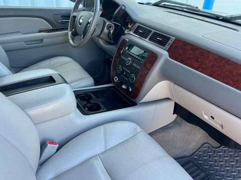 Used 2009 Chevrolet Silverado 1500 LTZ w/ LTZ Plus Package AWD/4WD image 12