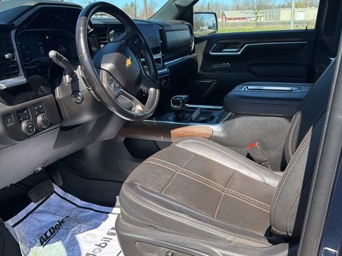 Used 2022 Chevrolet Silverado 1500 High Country image 14