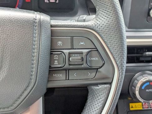 Used 2025 Toyota Tacoma SR5 w/ SR5 Upgrade Package AWD/4WD image 25
