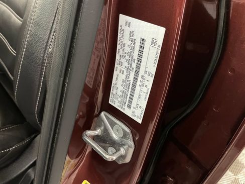 Used 2018 Ford Escape SEL AWD/4WD image 32