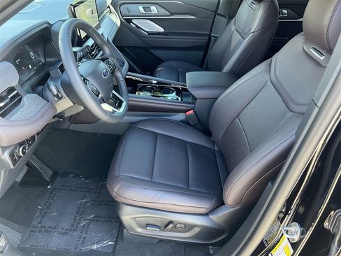 New 2026 Ford Explorer Platinum image 20
