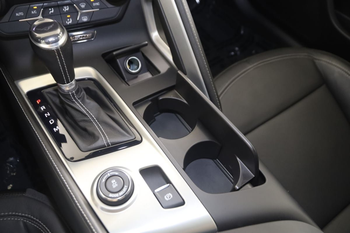 Used 2016 Chevrolet Corvette Stingray Coupe RWD image 38