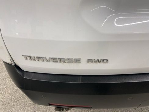 Certified 2022 Chevrolet Traverse LS image 7