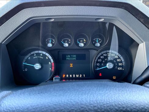 Used 2016 Ford F250 XL w/ Power Equipment Group image 25