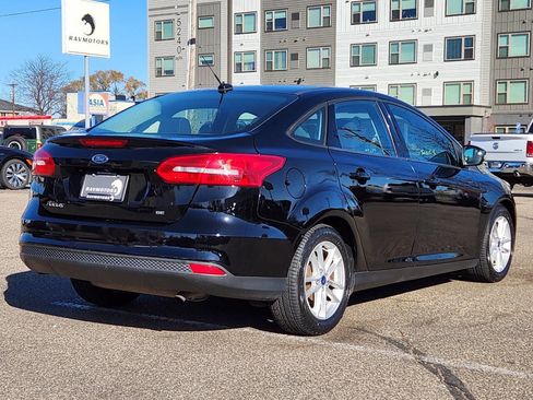 Used 2017 Ford Focus SE image 10