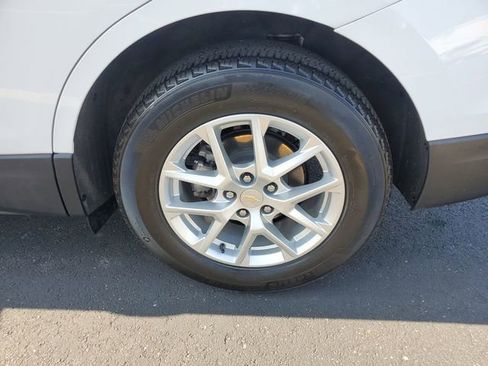 Used 2023 Chevrolet Equinox LT image 31
