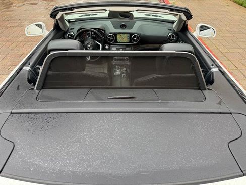 Used 2018 Mercedes-Benz SL 550 image 30