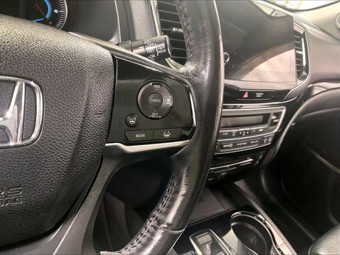 Used 2019 Honda Pilot Elite image 25