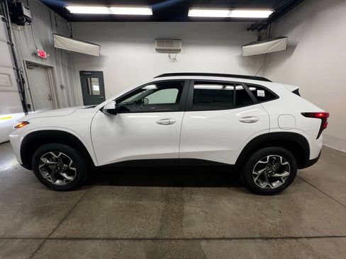 New 2026 Chevrolet Trax LT image 6