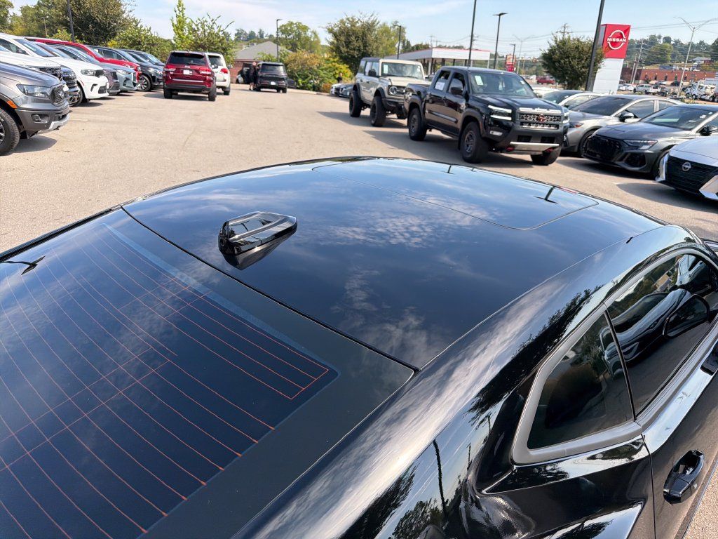 Used 2022 Chevrolet Camaro ZL1 RWD image 43