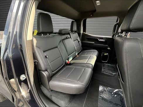 Used 2023 GMC Sierra 1500 SLT AWD/4WD image 25